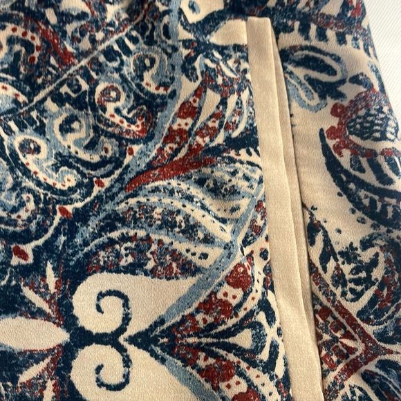 BCBGMAXAZRIA XS Cream & Blue Tribal Print Wide Leg Pants with Front Pocket - Picture 6 of 8